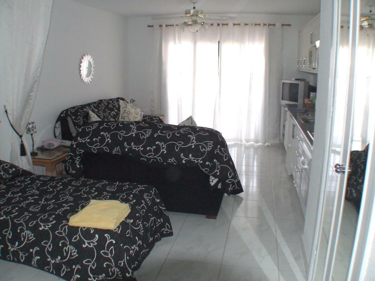 Royal Palm Aparthotel Лос Кристианос Екстериор снимка